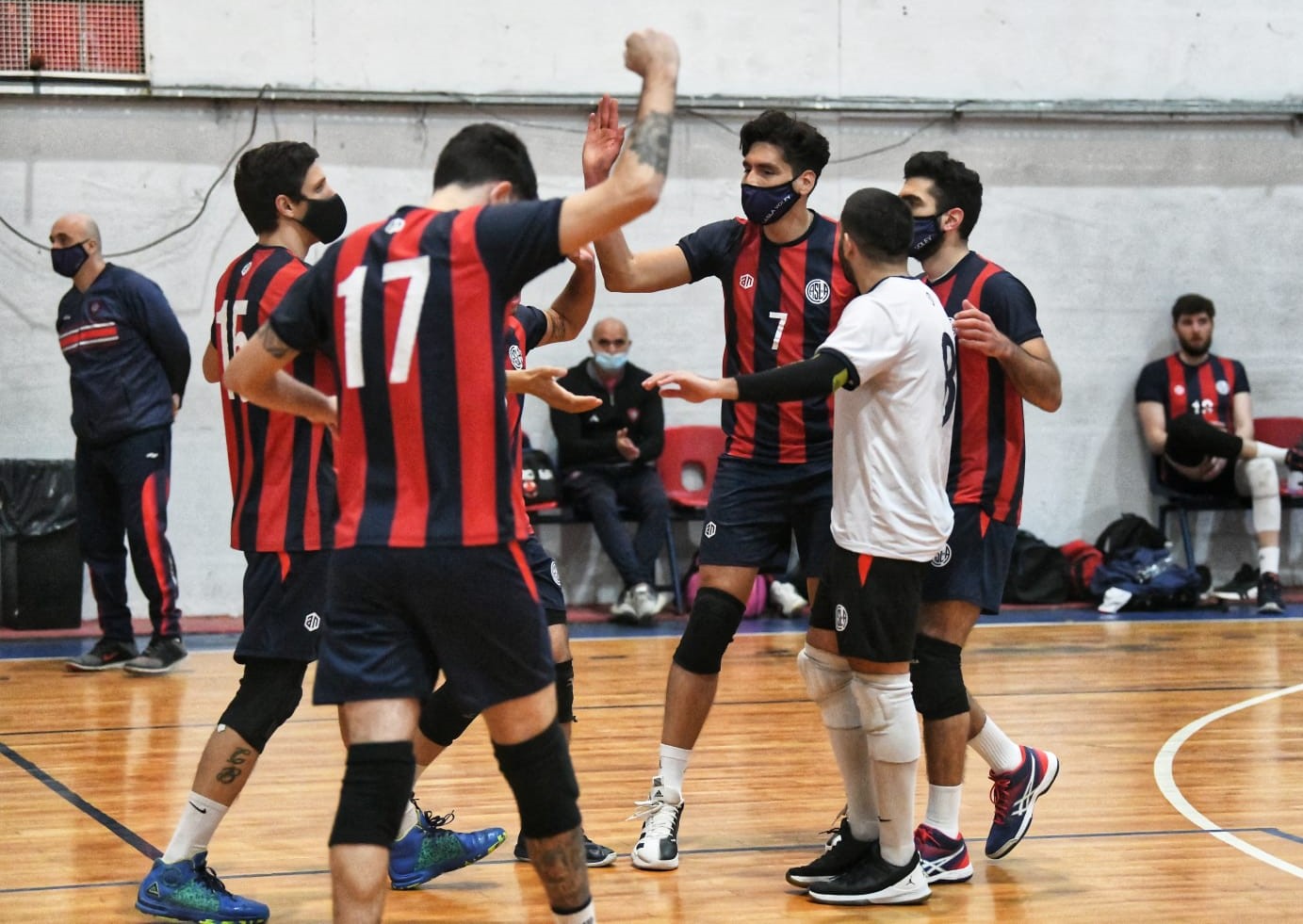 Argentina Division de Honor Volleyball round-up: Boca Juniors come back  from two sets down to win - The Playbook